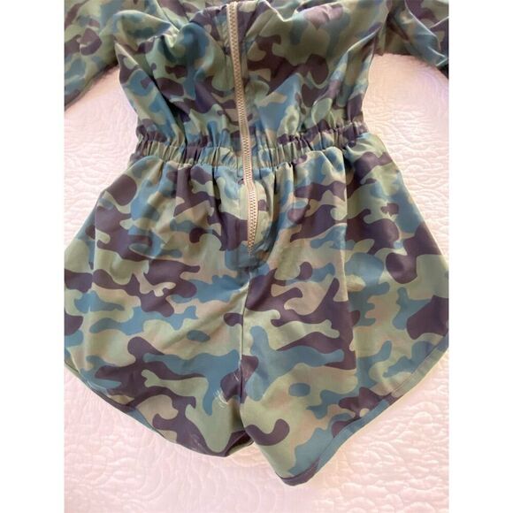 9 to 5 Fit Short Memory Camo Olive Hooded Romper Long Sleeve Size S Activewear​ - Picture 7 of 14
